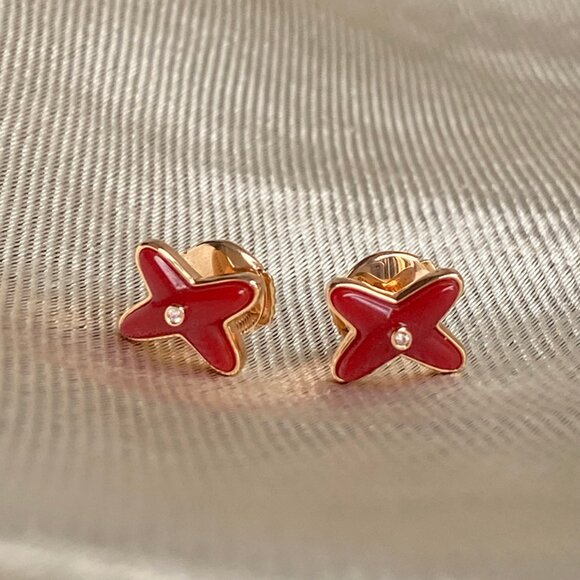 Chaumet Red Stud Earrings - Picture 11 of 12